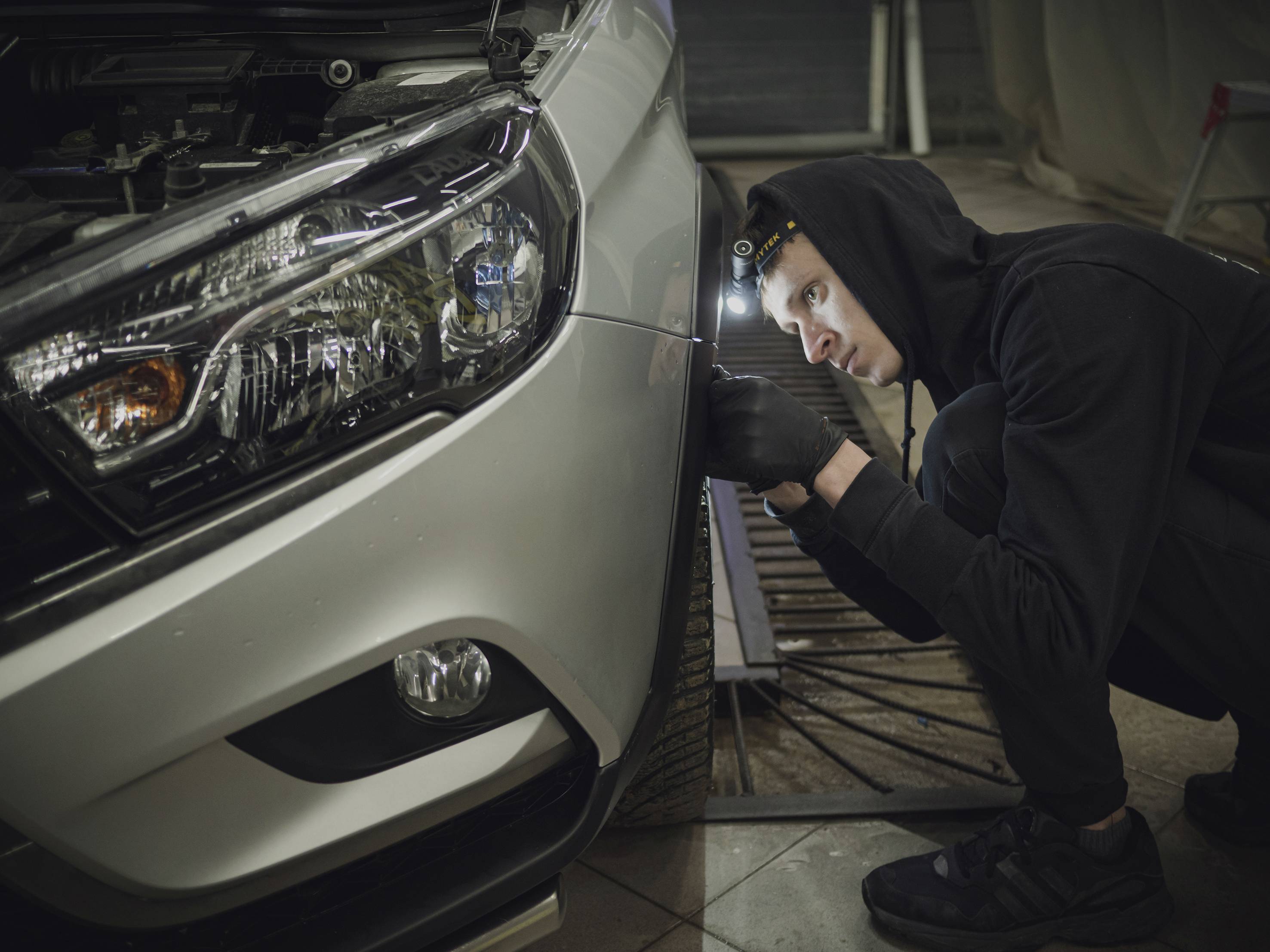 ArmyTek Wizard C2 Magnet Warm LED (monochrome) Headlamp Magnetic holder rechargeable 1200 lm 4800 h 64 g-63
