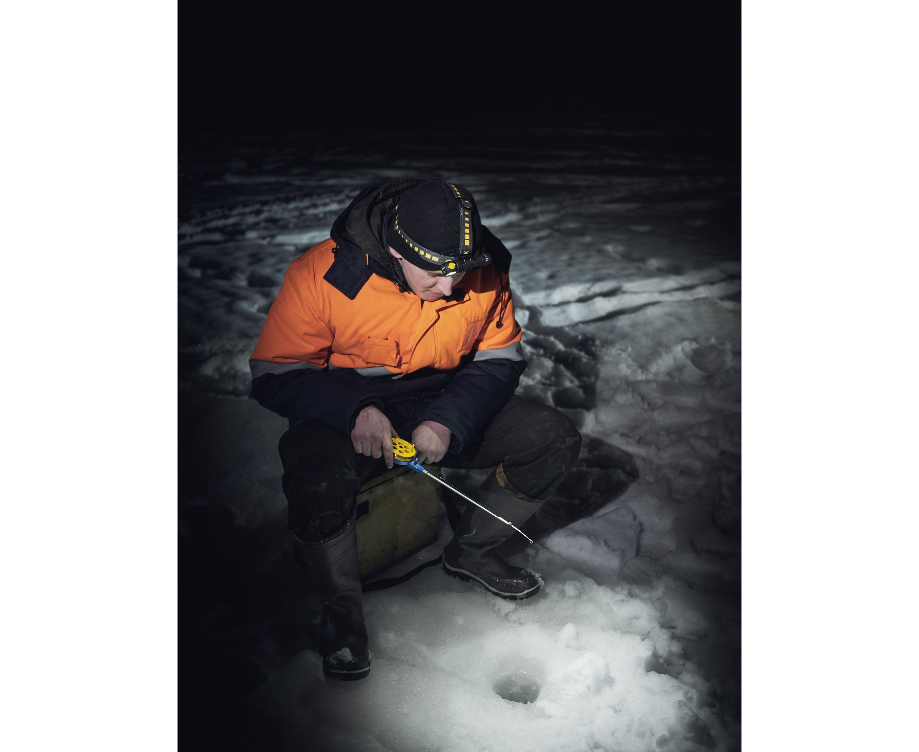 ArmyTek Wizard C2 Magnet Warm LED (monochrome) Headlamp Magnetic holder rechargeable 1200 lm 4800 h 64 g-64