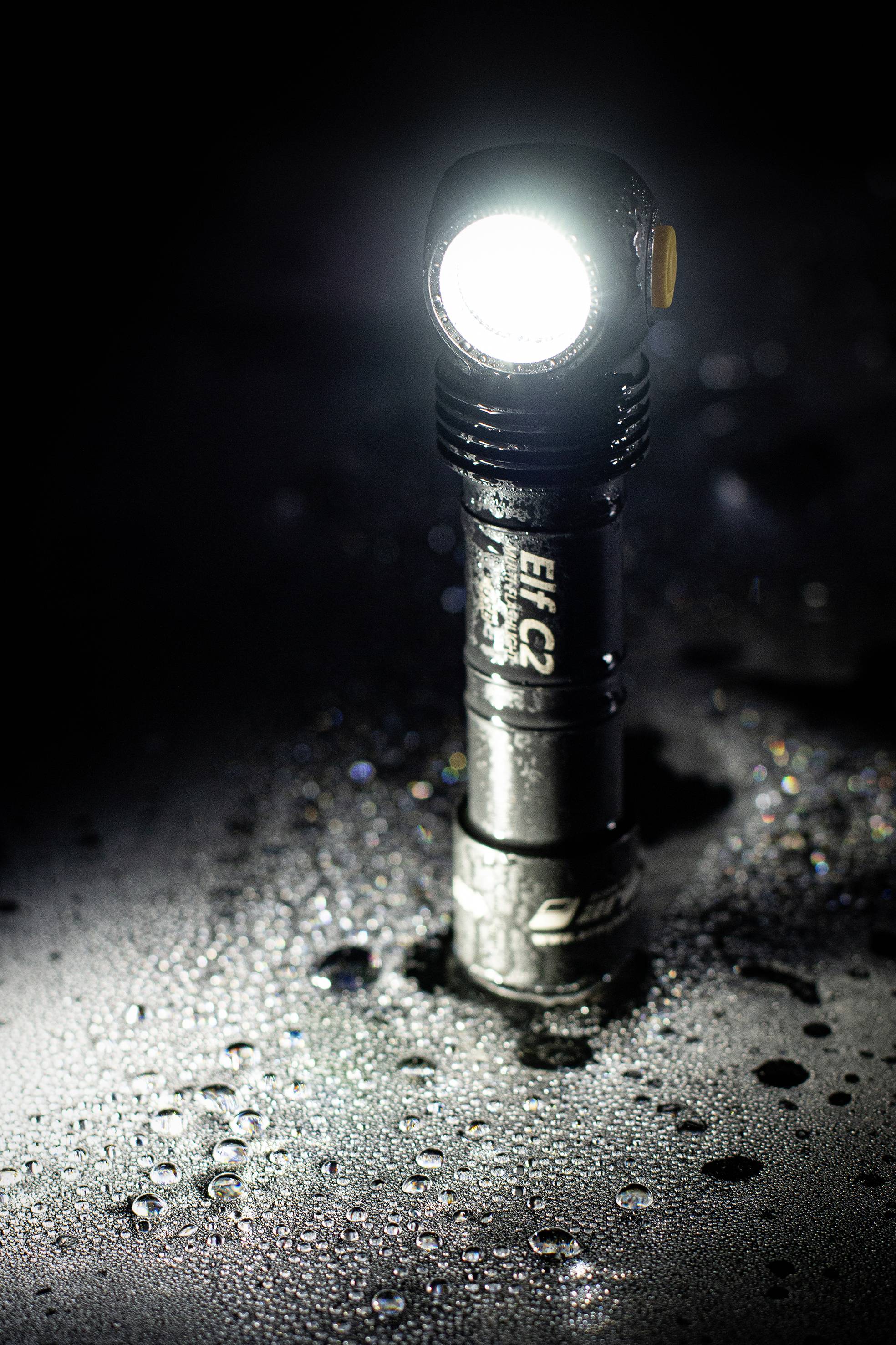 ArmyTek Elf C2 Warm LED (monochrome) Torch rechargeable 1100 lm 4800 h 65 g-1