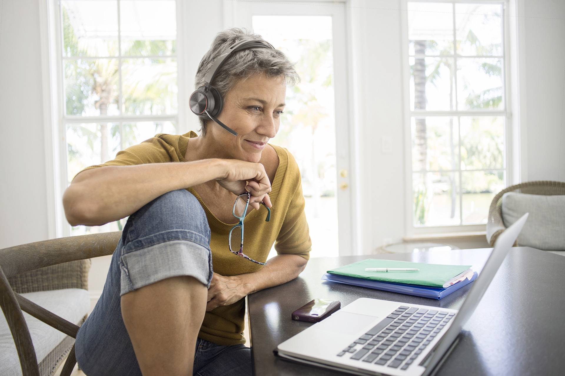 HP Poly VOYAGER FOCUS 2 Phone On-ear headset Bluetooth® (1075101), Corded (1075100) Stereo Black Microphone noise cancel-5