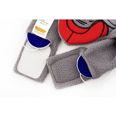 Grey fabric ribbons with hook-and-loop fastenings and blue semi-circles. A label with the inscription 'Benjamin Blümchen Apple Plait' is visible.