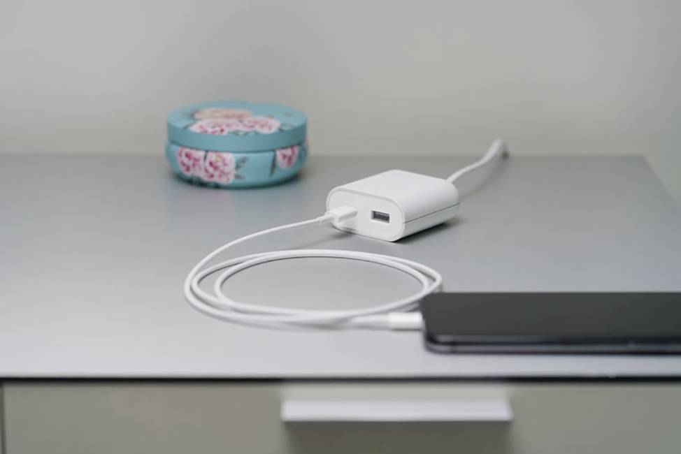 Max Hauri 163801 USB charger Mains socket Max. output current 3.4 A 2 x USB-2