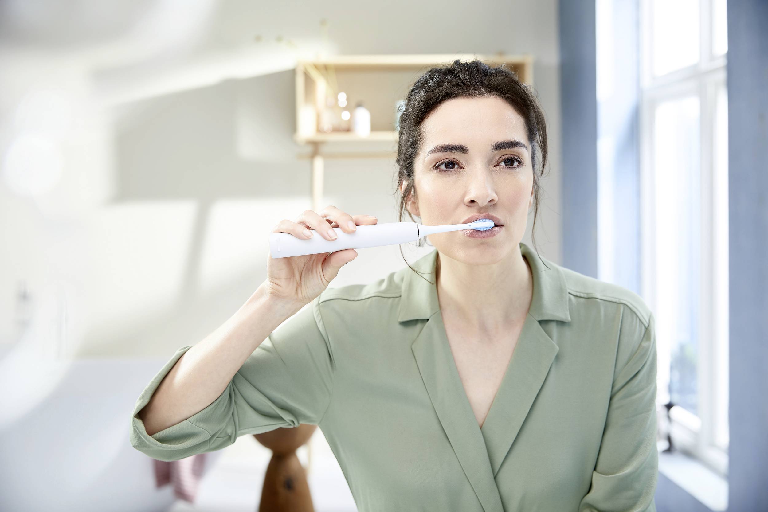 Philips Bodycare ExpertClean 7300 HX9611/19 Electric toothbrush White-5