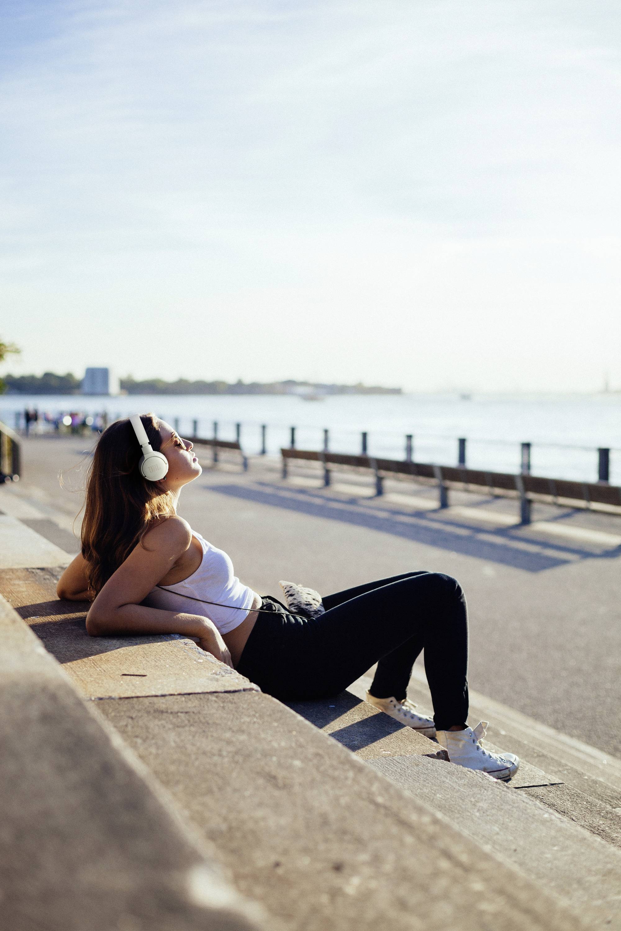 JBL Tune 660 NC On-ear headphones Bluetooth® (1075101) White Noise cancelling Headset, Foldable, Microphone mute-12