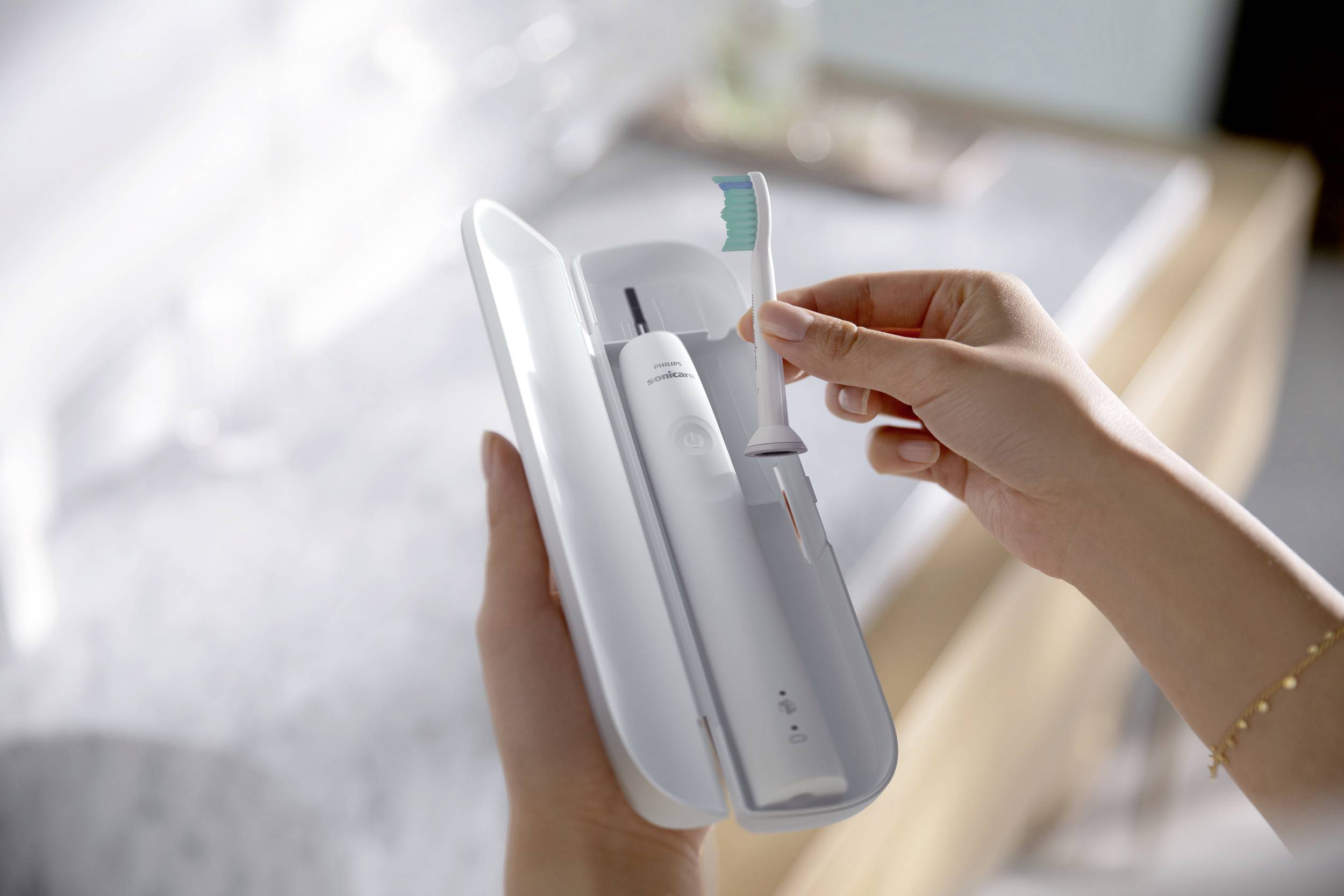 Philips Bodycare Sonicare 3100 HX3671/13 Electric toothbrush White-6