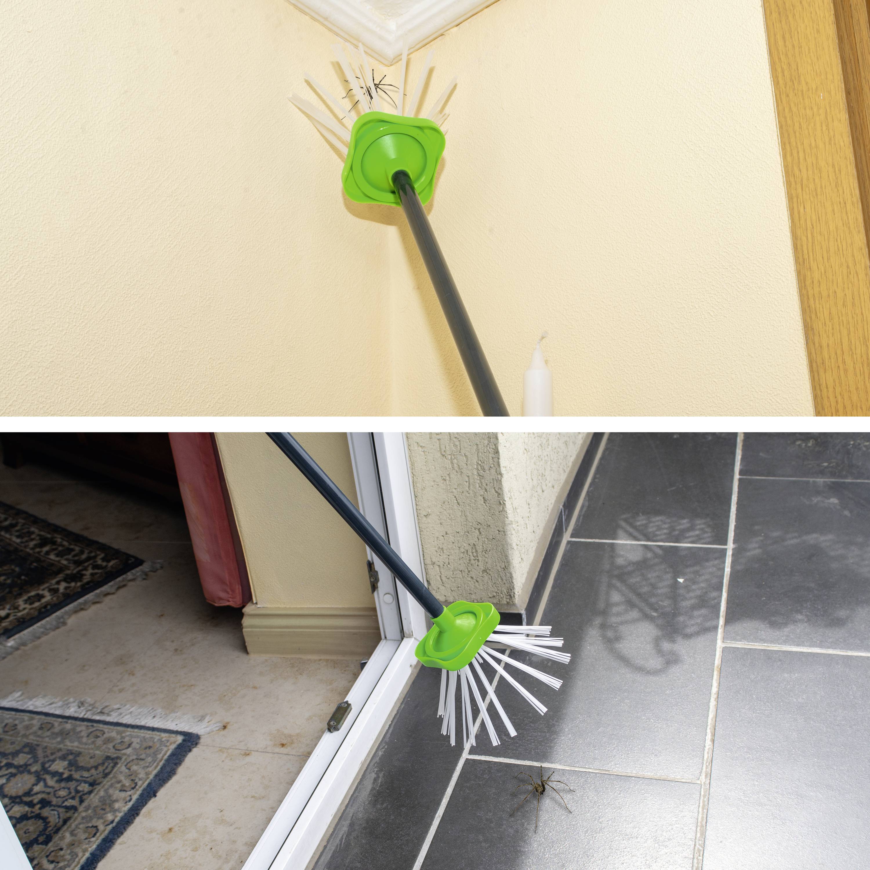 'Gutter Cleaning Tool: Telescopic Rod with Green Brush, Removes Leaves from Guttering, Illustrates Permeable Design.'