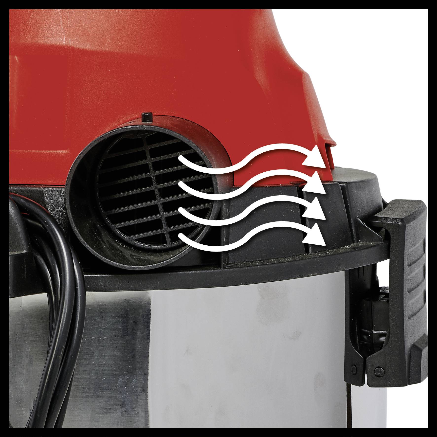 A vacuum cleaner with a red lid shows the air outlet. White arrows symbolise the airflow exiting the device.