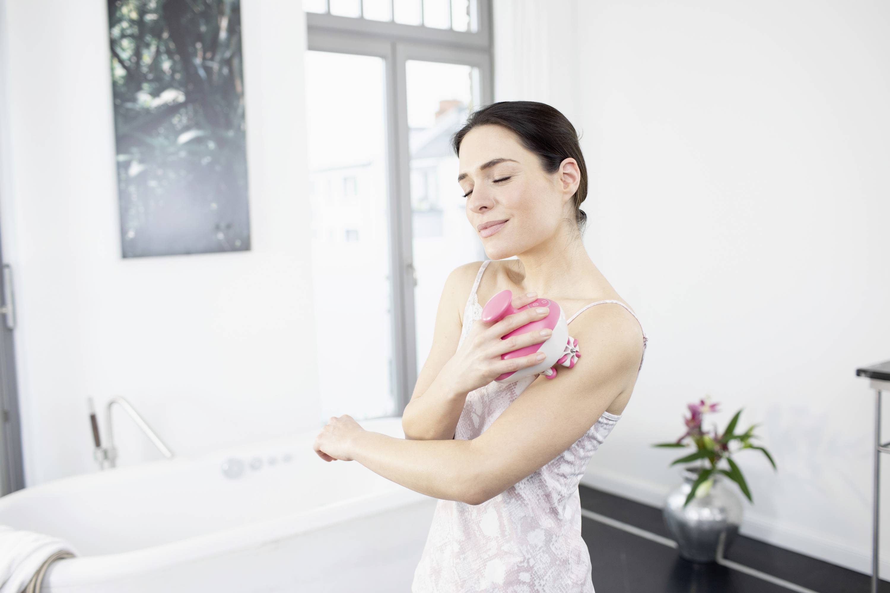 Medisana AC 900 Massager White, Pink-5