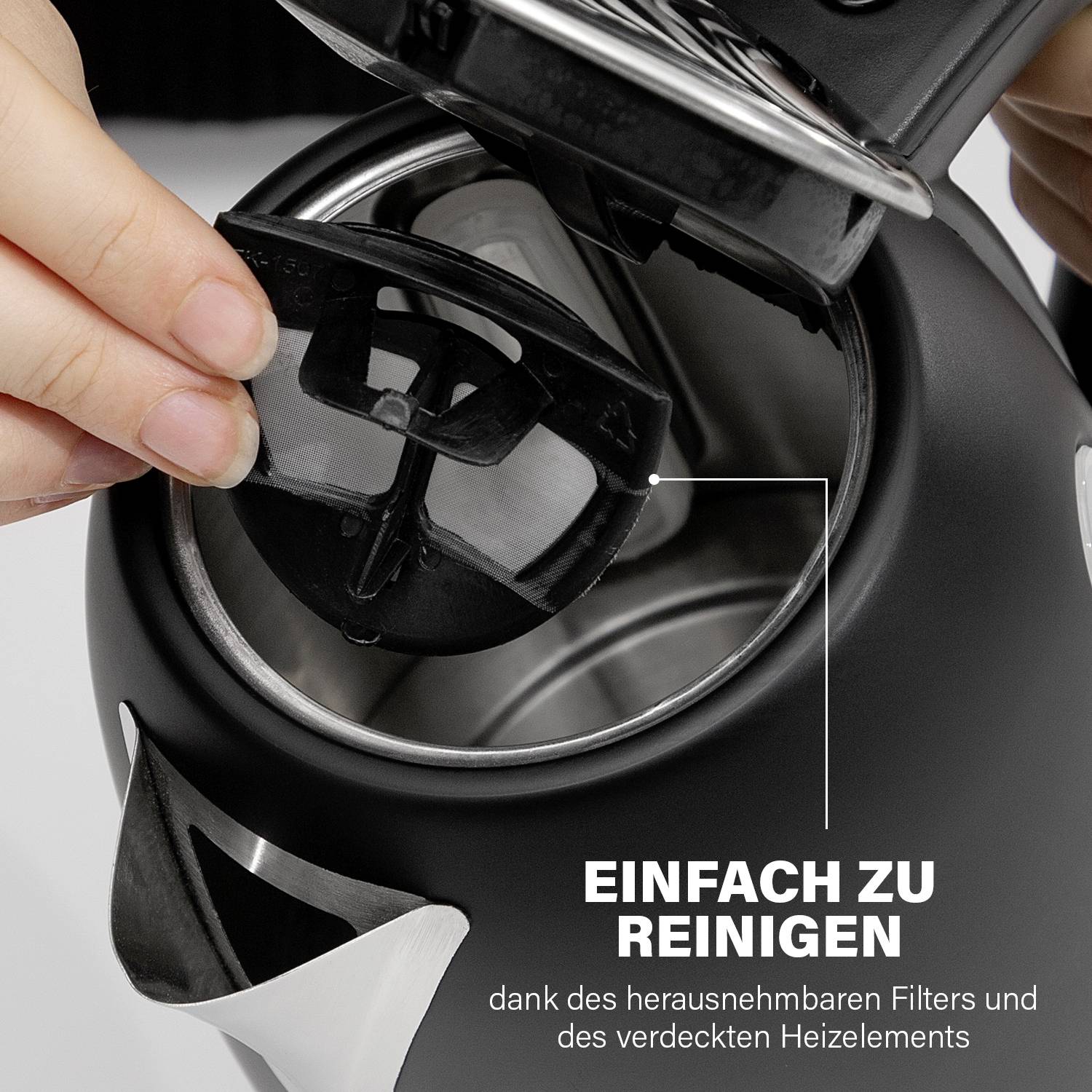 A hand is placing a filter into a kettle. Underneath it reads: 'Easy to clean' with a reference to the removable filter.