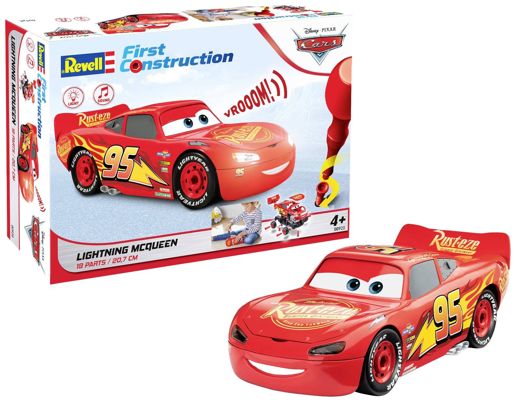 Toy car 'Lightning McQueen' from 'Cars', red colour with yellow lightning bolt. Packaging displays car and brand, suitable for ages 4 and up.