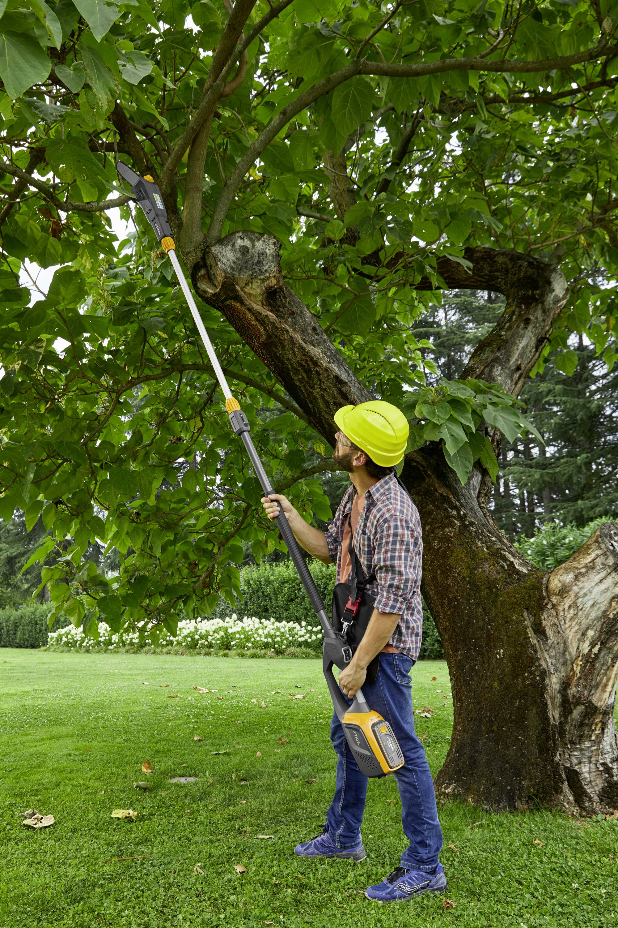 STIGA 278720008/ST3 MT 500e Rechargeable battery Hedge trimmer, Debrancher, Telescopic handle w/o battery, w/o charger 3-6