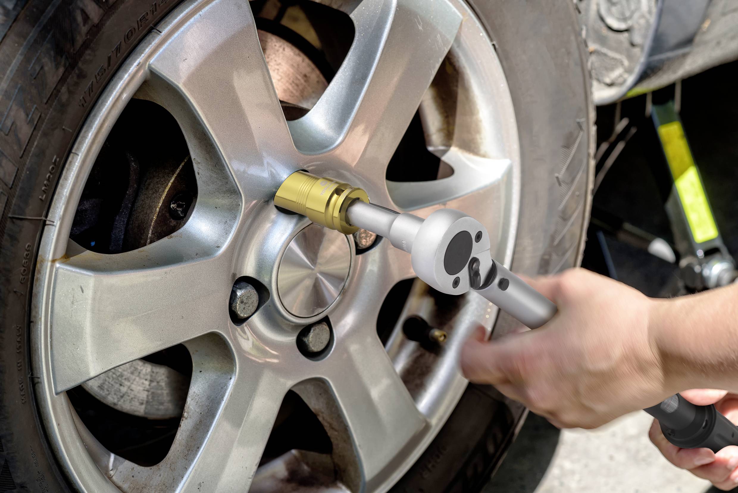 TOOLCRAFT TO-7677363 Trade-rated torque wrench set Telescopic forward/reverse ratchet 1/2" (12.5 mm) 40 - 210 Nm-4