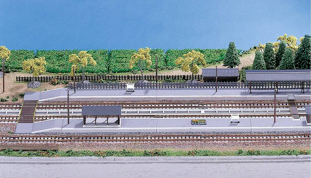 KATO 7074935 N Regional train station, platform set-0