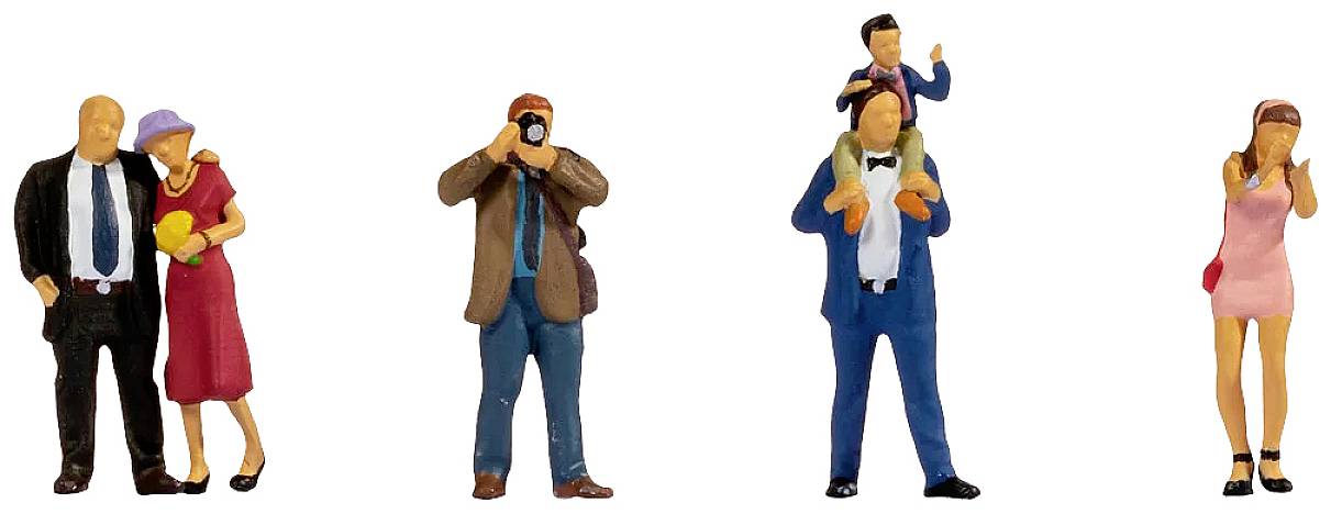 NOCH TT Wedding guests Painted