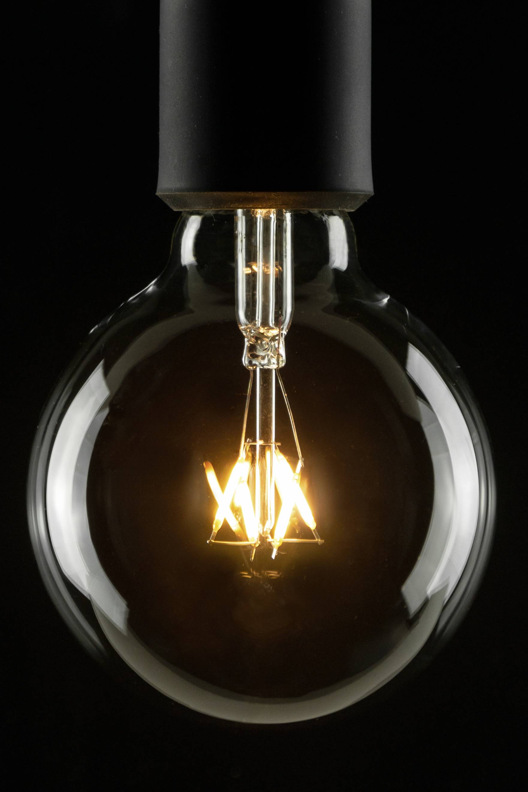 Segula 55282 LED (monochrome) EEC F (A - G) E-27 Globe shape 3 W = 26 W Warm white (Ø x L) 95 mm x 140 mm 1 pc(s)-2