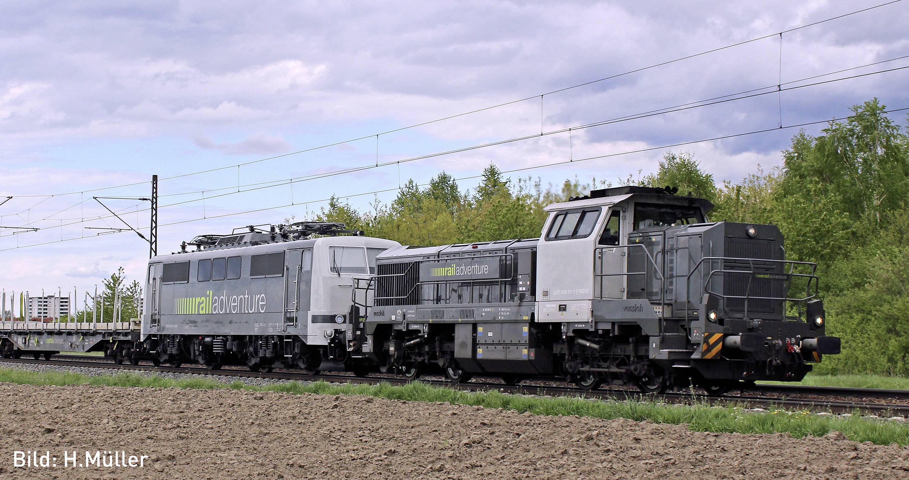 Image of Hobbytrain H32103 N Diesel locomotive Vossloh DE18 of the Railadventure Raiadventur