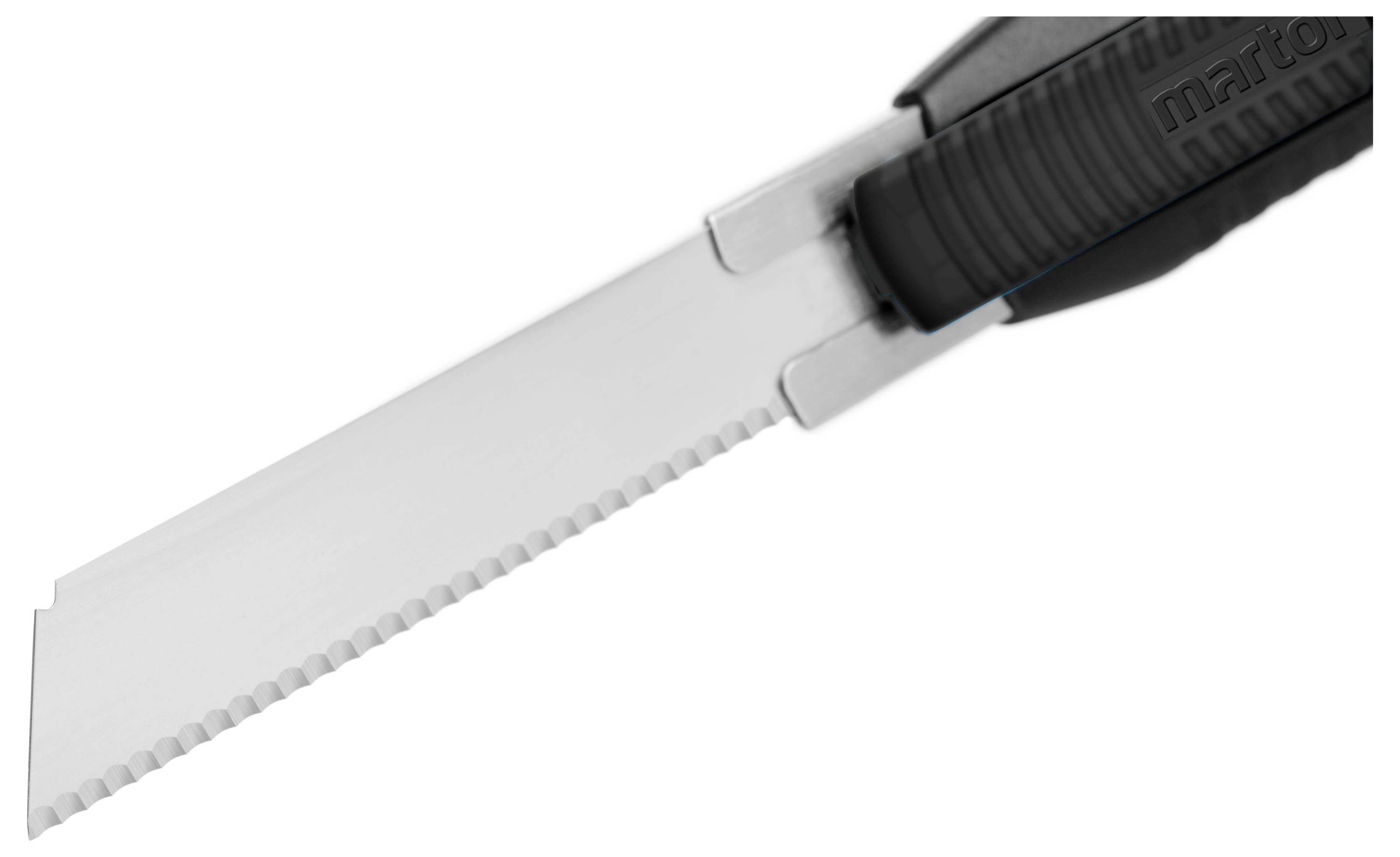 Saw with serrated blade and black handle, suitable for precise cutting work in wood or plastic.<br><br>Corrected British English translation:<br>Saw with a serrated blade and black handle, ideal for precise cutting work in wood or plastic.