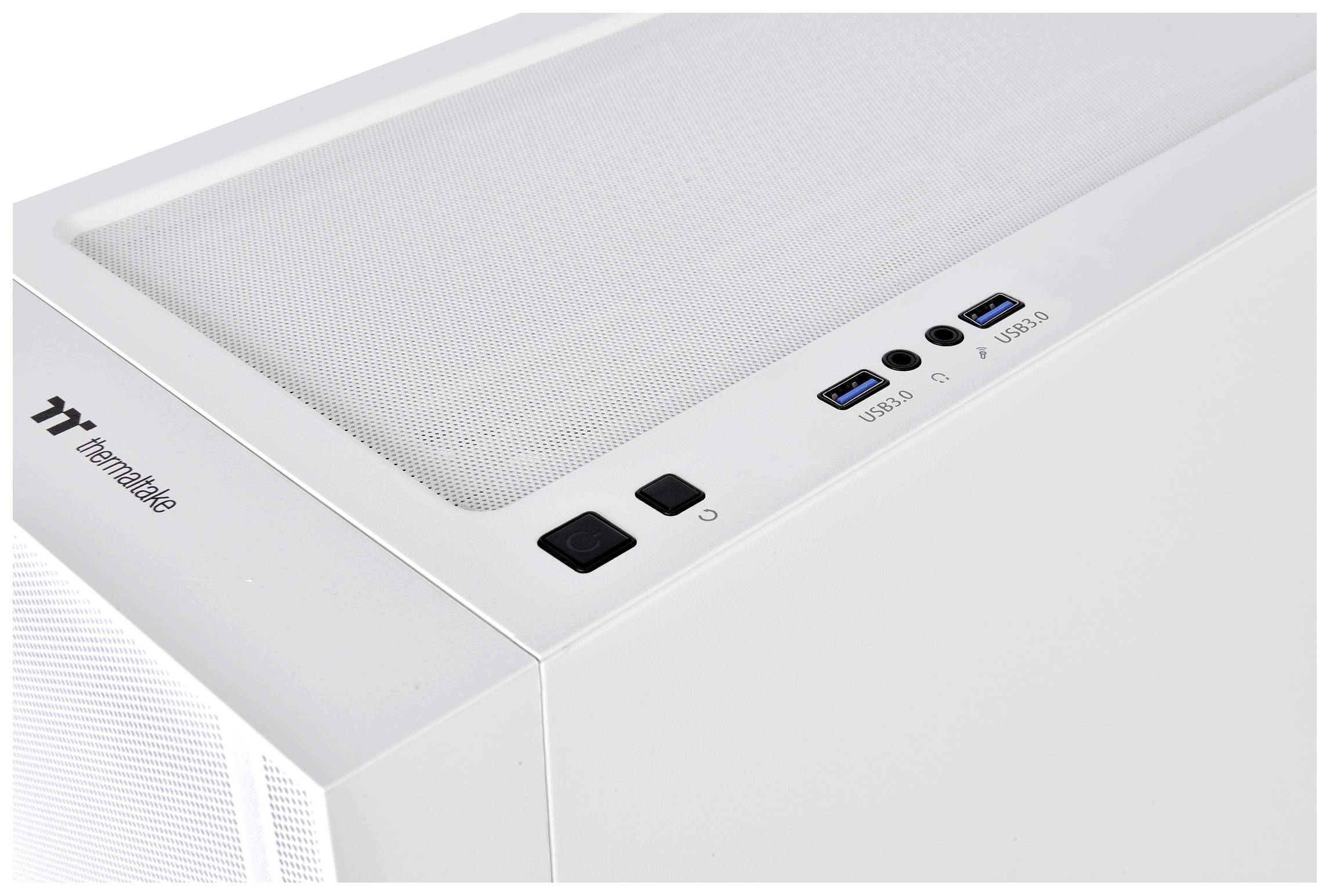 White computer tower with USB ports, audio sockets, and control buttons on the top panel.