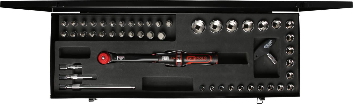 Toolkit with ratchet, various sockets and extensions. Organised in a rectangular, open case.