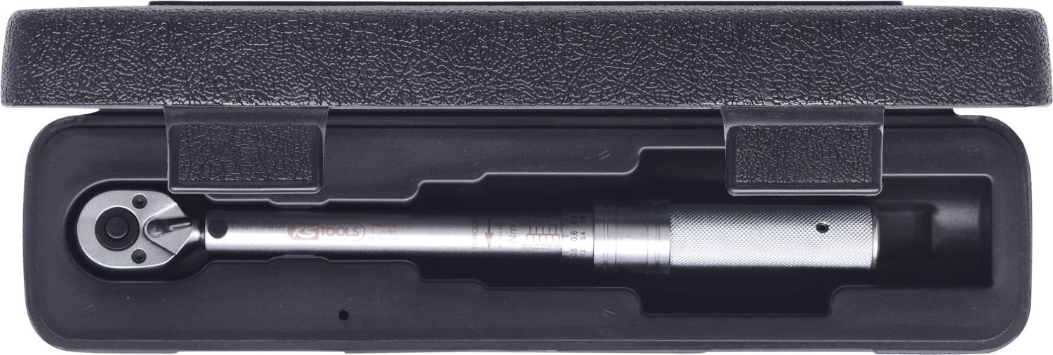 Torque wrench in a black case, ready for use to achieve precise tightening moments. Suitable for workshop tasks.