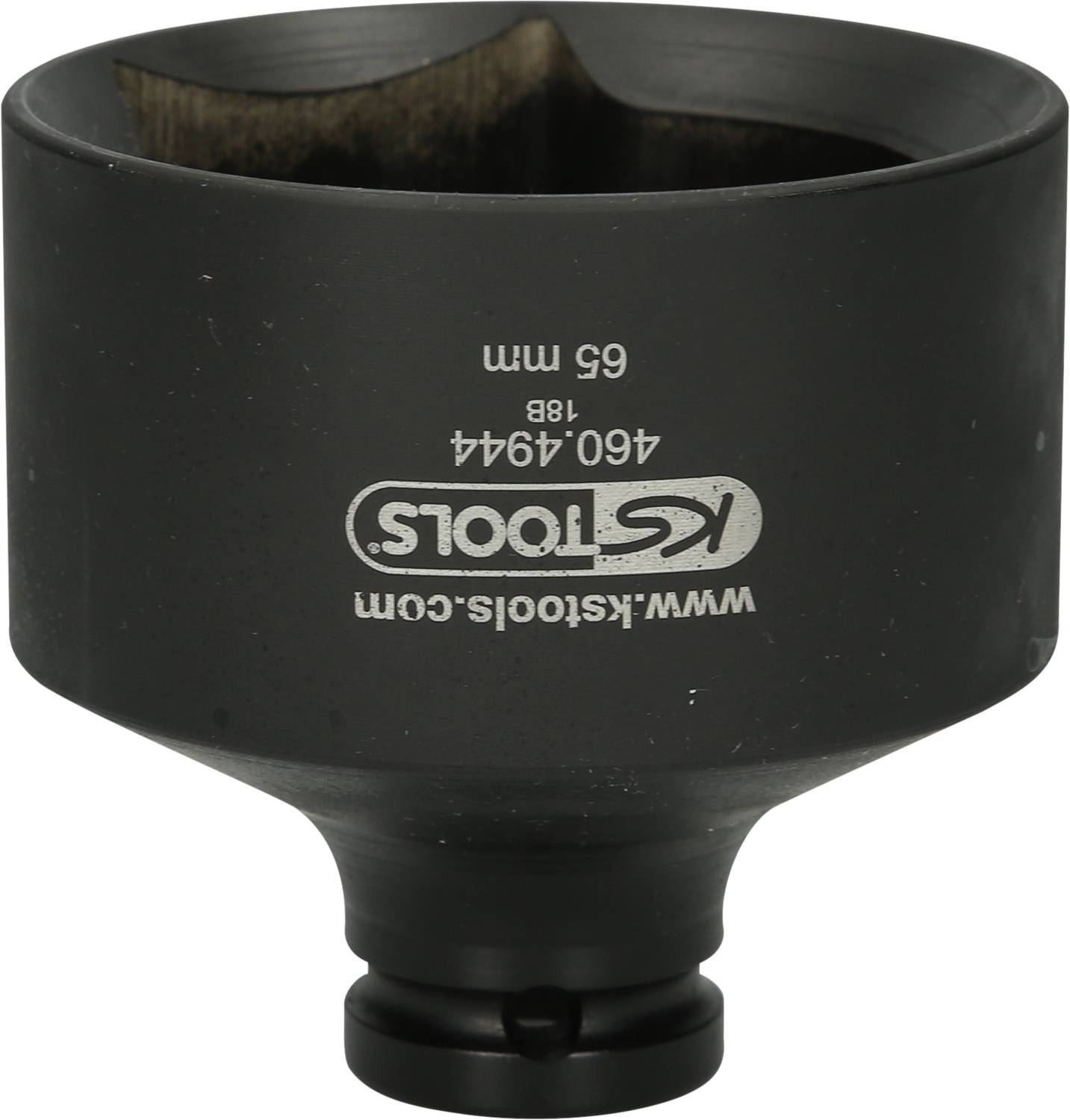 A black socket with the inscription 'www.kstools.com', 'KS TOOLS', '65 mm', '460.4944', '188'.