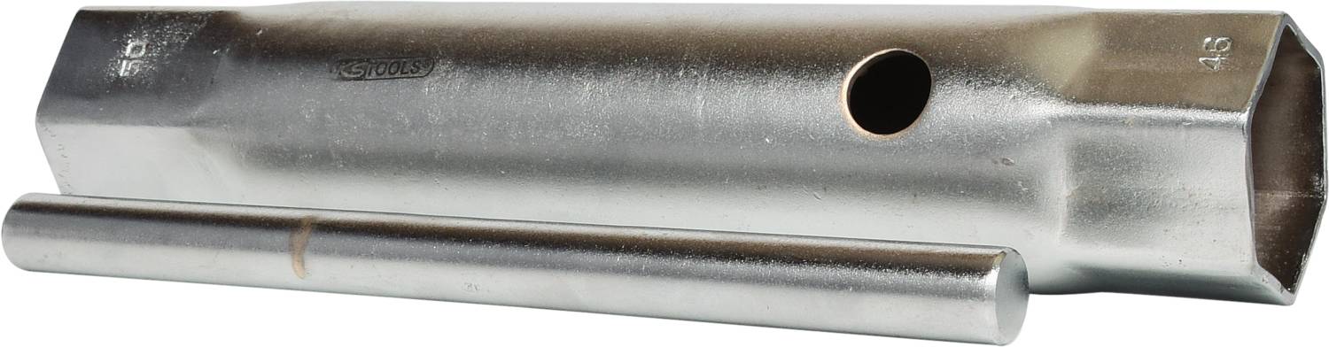 Metallic spark plug spanner and handling rod. Vehicle maintenance tool, specifically designed for removing spark plugs.