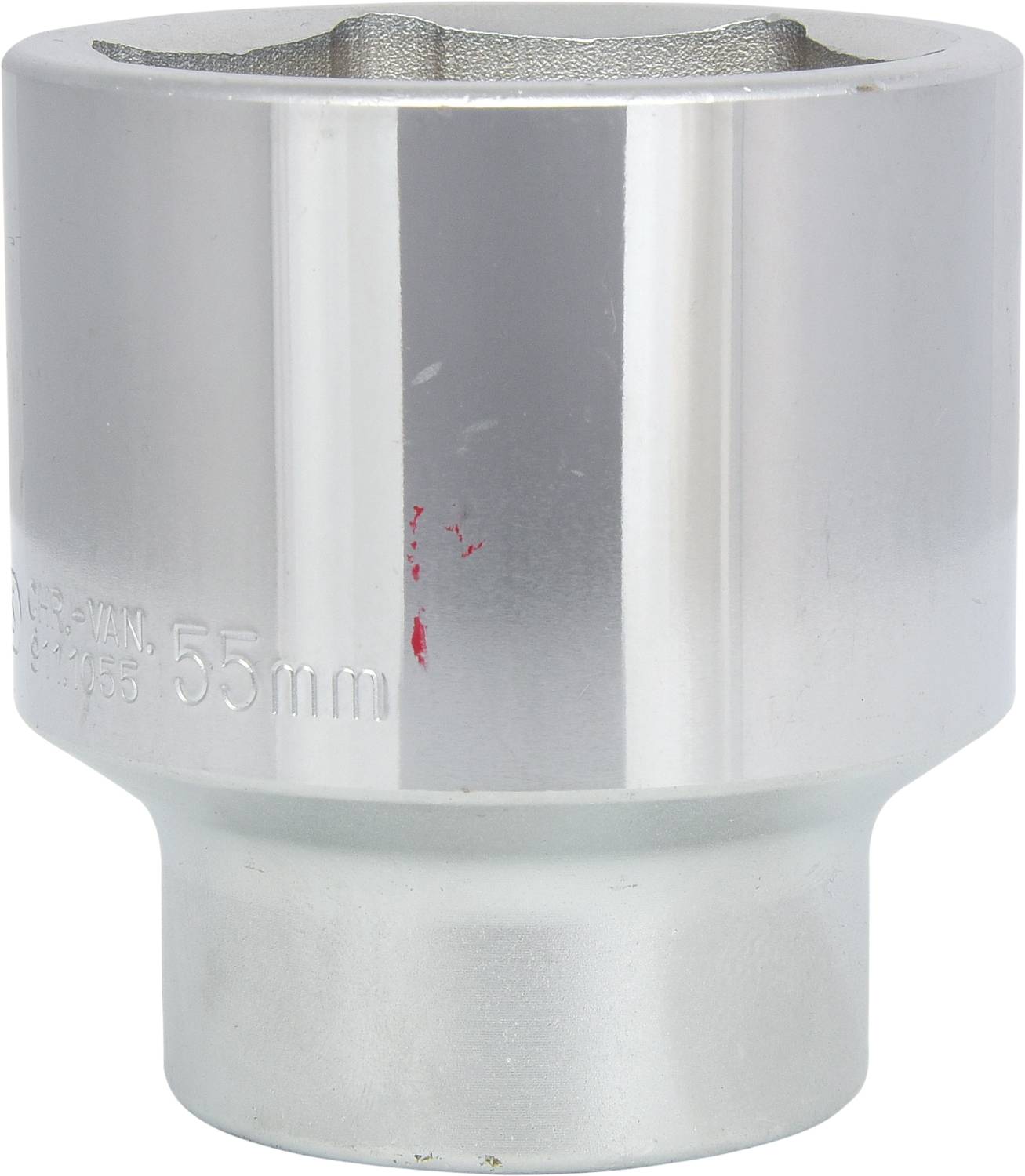 Metallic socket in silver colour, marked with '55 mm' for fixing purposes.
