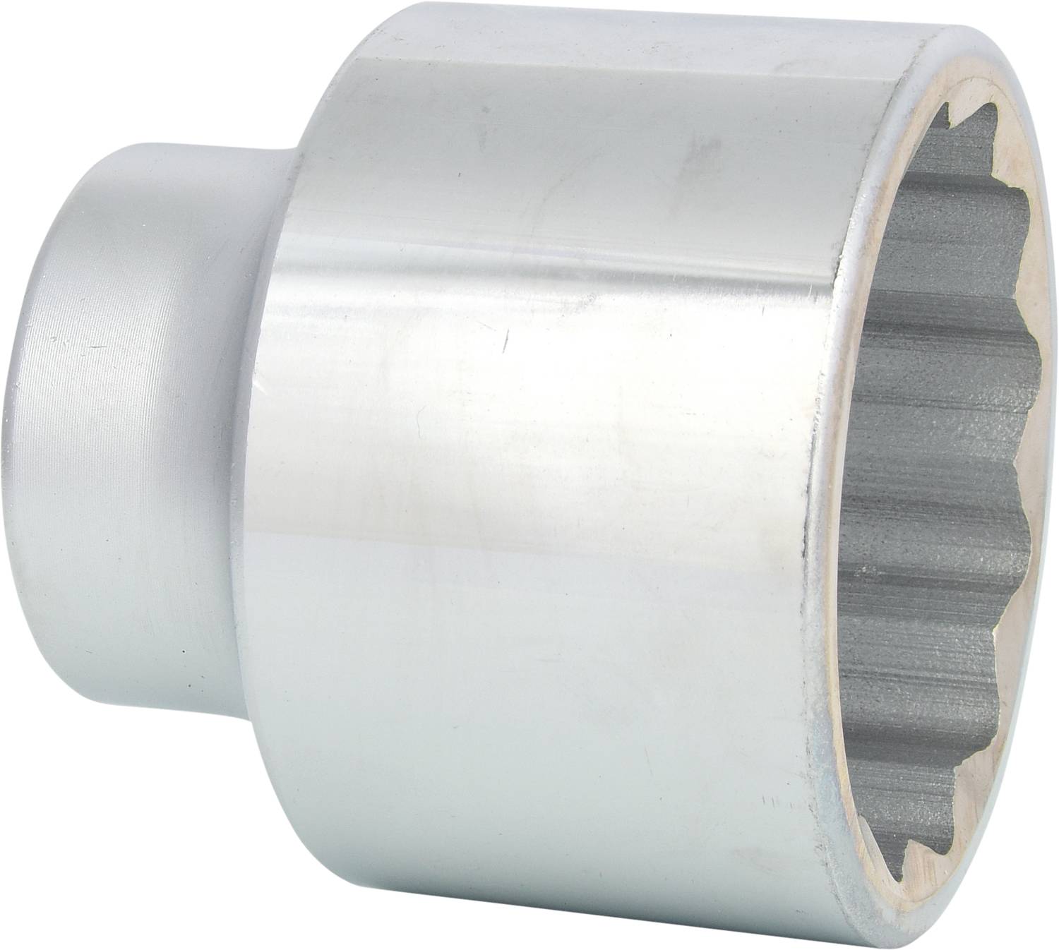 Metal sleeve with a cylindrical shape and a ribbed internal surface, potentially a mechanical tool component or connector.