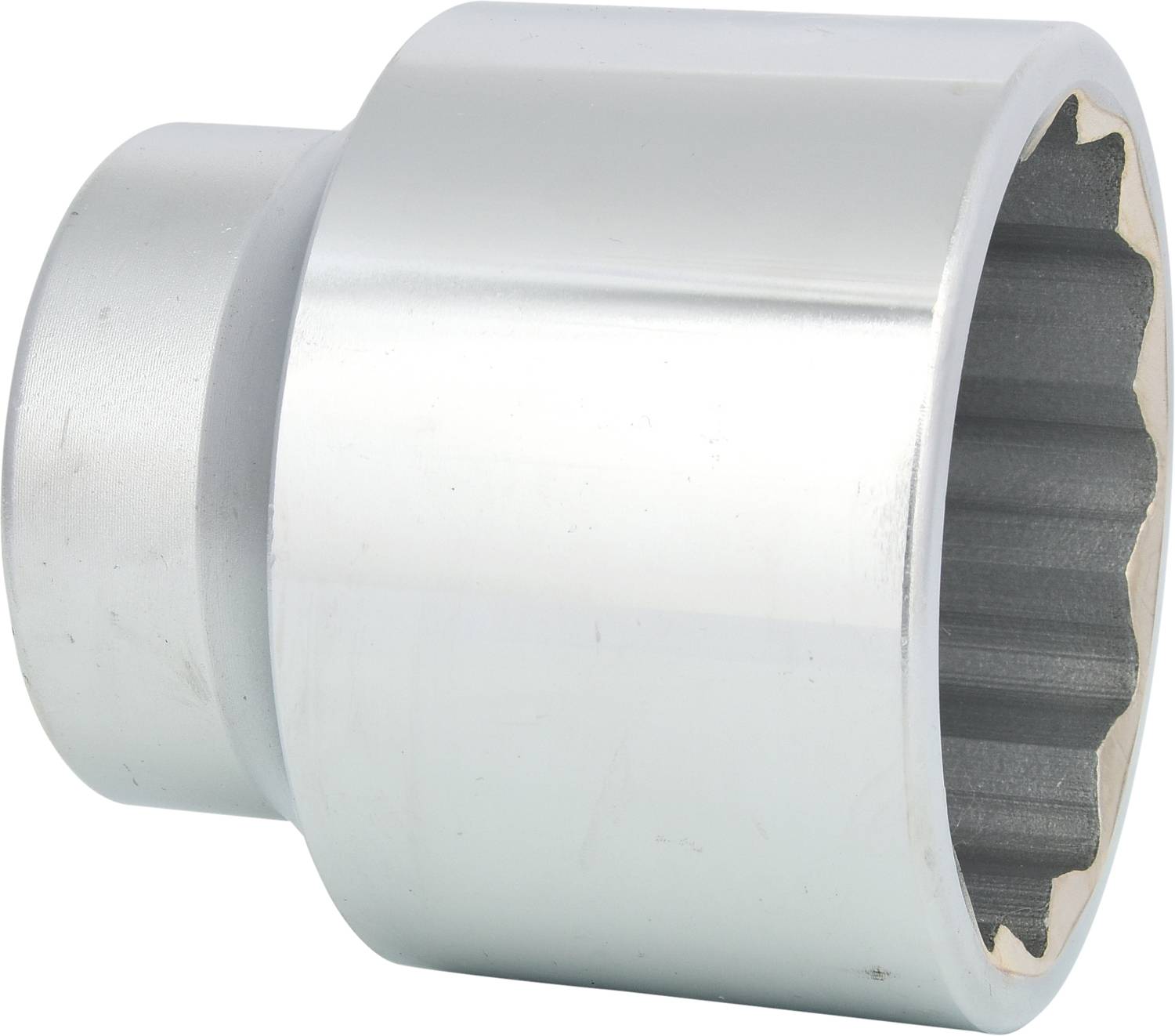 A silver metal adapter with a cylindrical shape and internal teeth, used for connecting mechanical components.