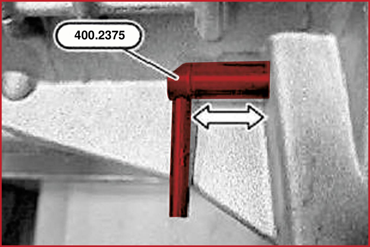 Red, rectangular component of a mechanical part with the inscription '400.2375' and an arrow indicating its length.