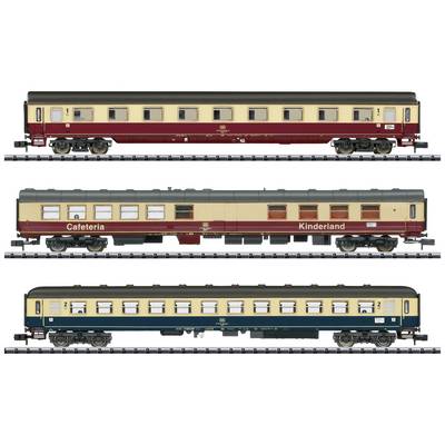 Three model railway carriages on tracks: Top and middle in red-beige with 'Cafeteria' and 'Kinderland' labelling, bottom in blue-beige.