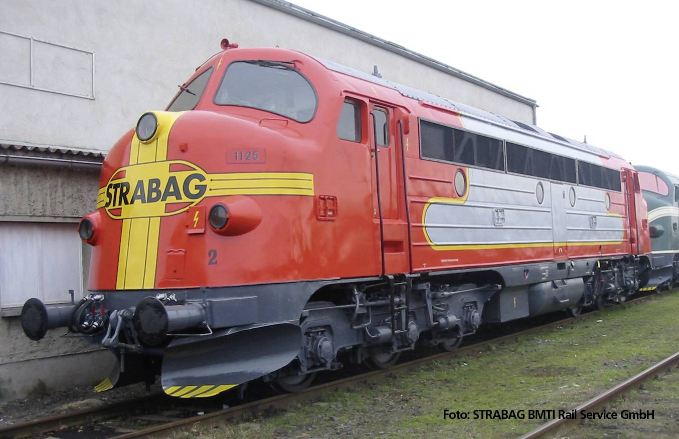 Piko H0 52491 H0 Diesel loco Nohab from Strabag