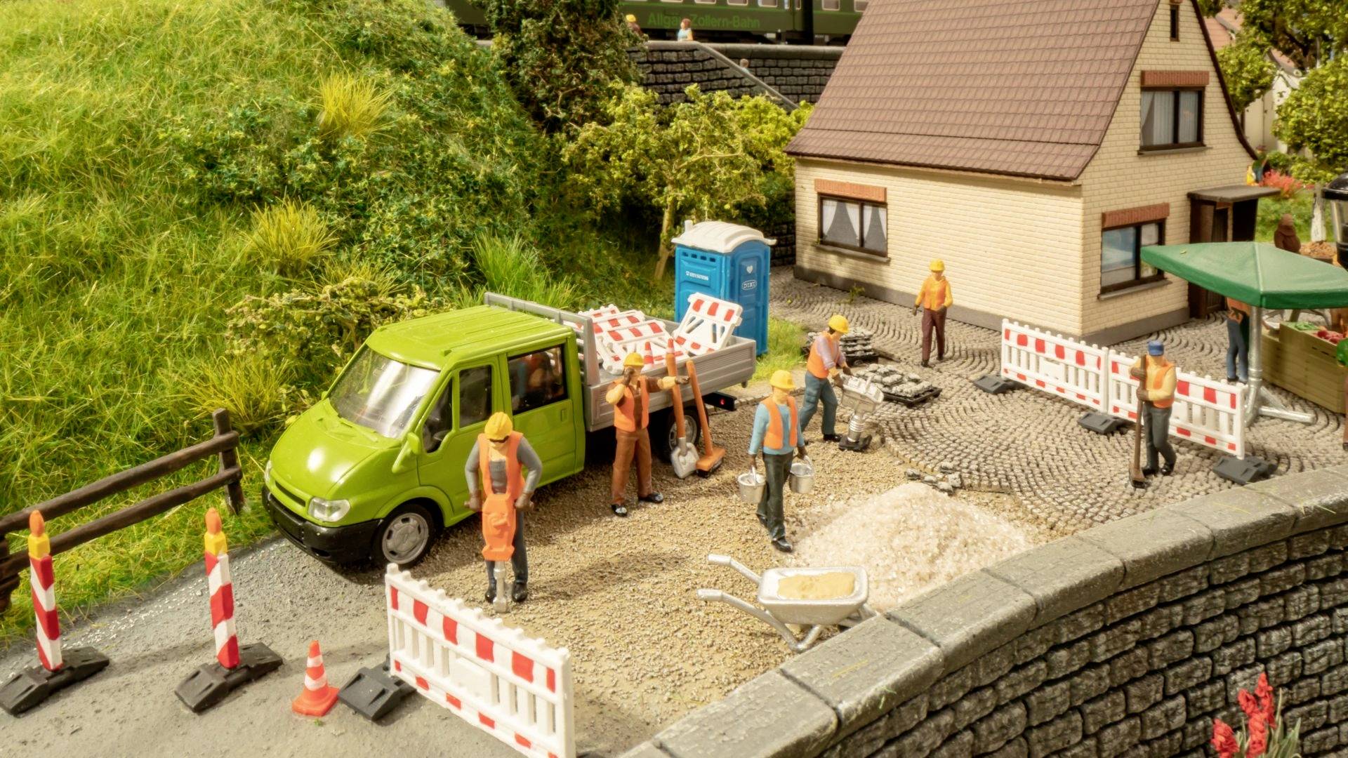 NOCH H0 Theme world street work 16262 Assembled