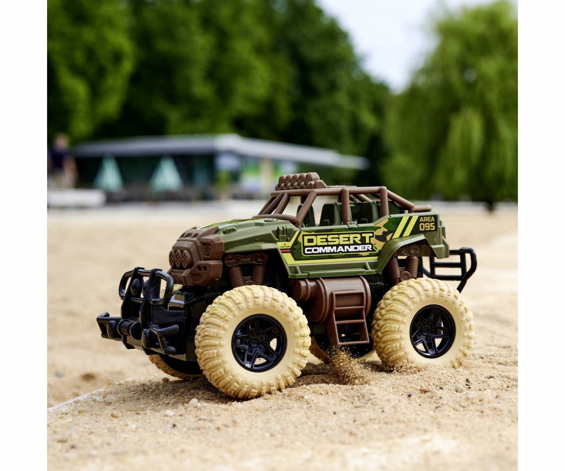 Dickie Toys 201104004 118 RC model car for beginners Electric ATV