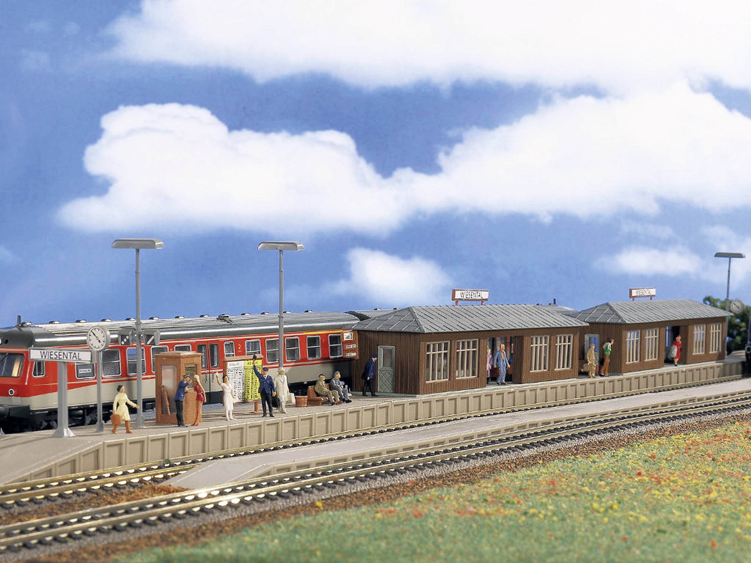 Vollmer 43550 H0 Platform Wiesental with two waiting halls