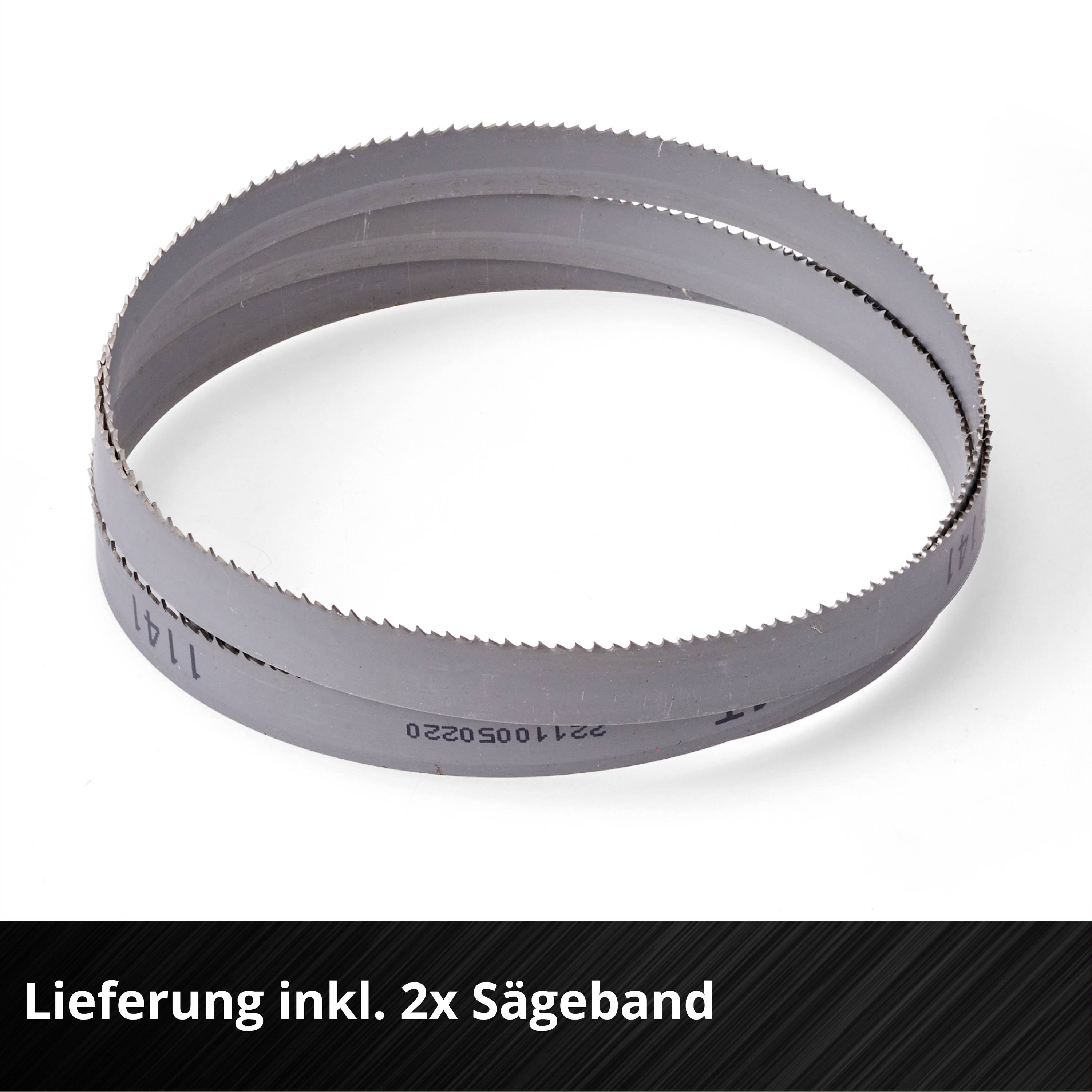 A metallic saw blade on a white background. Text at the bottom reads: 'Delivery includes 2x saw band'.<br><br>Translation:<br>A metallic saw blade on a white background. Text at the bottom reads: 'Delivery includes 2x saw blade'.