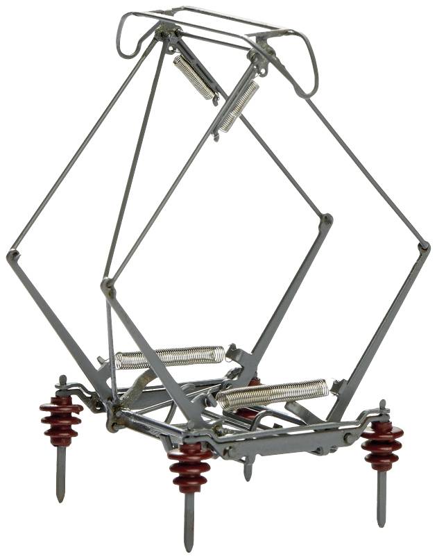 Metallic tension tester with springs and electrical clamps, used for stabilising electrical conductors in electrical networks.