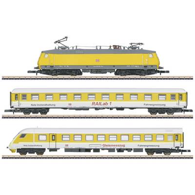 Train Model: Yellow locomotive with two passenger carriages. Inscription 'RAILab 1' and 'Track Measurement'. Purpose: Measurement and maintenance work.