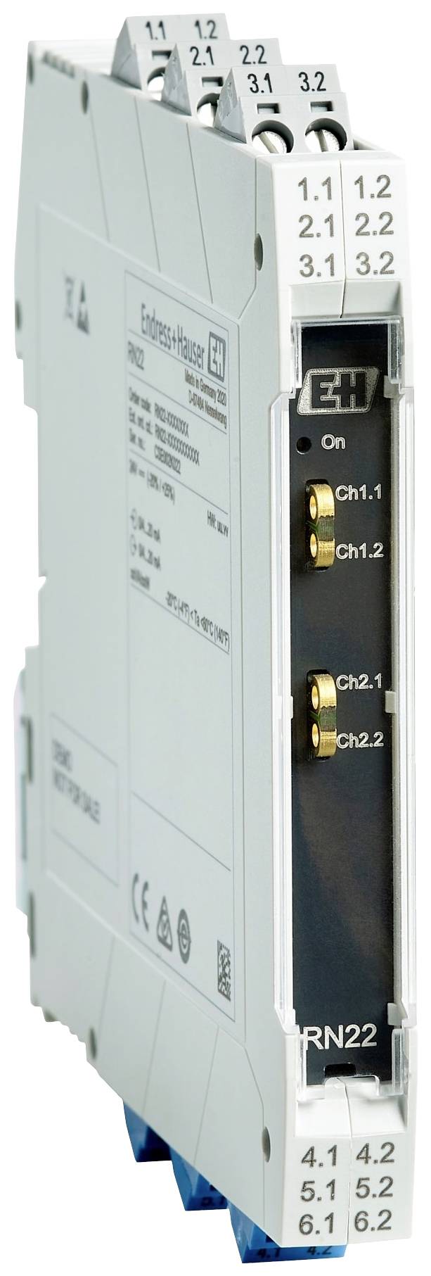 Industrial device with multiple connection options and indicator lights, for monitoring and controlling processes.