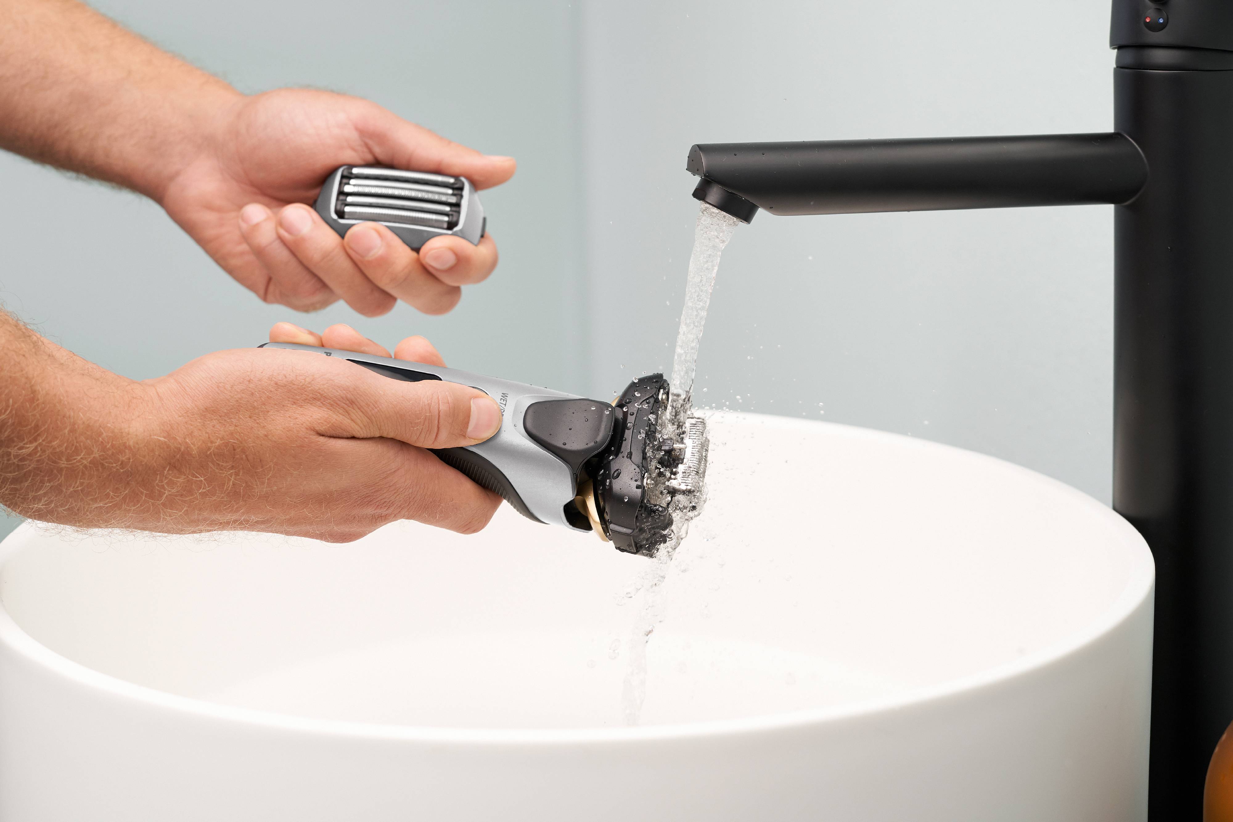 Panasonic ES-LV69-S803 Shaver Washable Silver-black-10