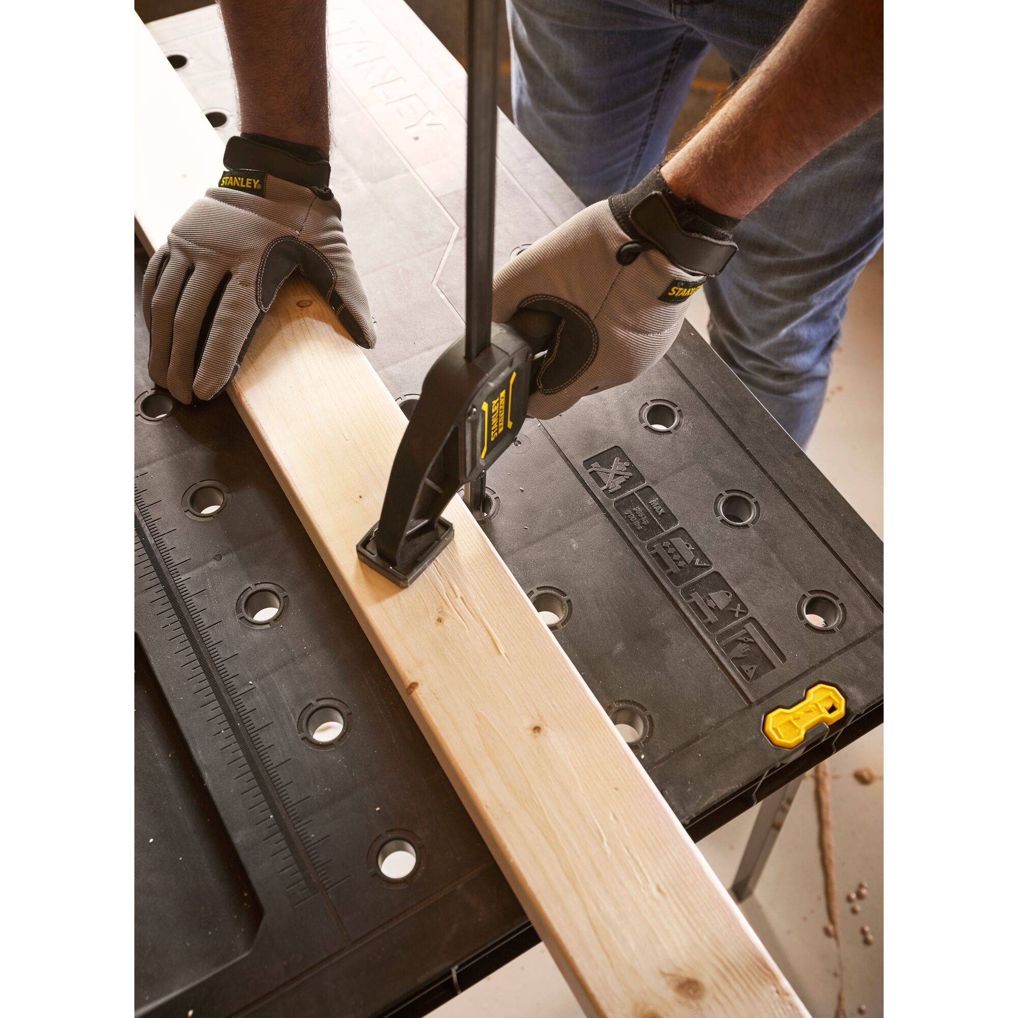 Stanley portable workbench Outlet
