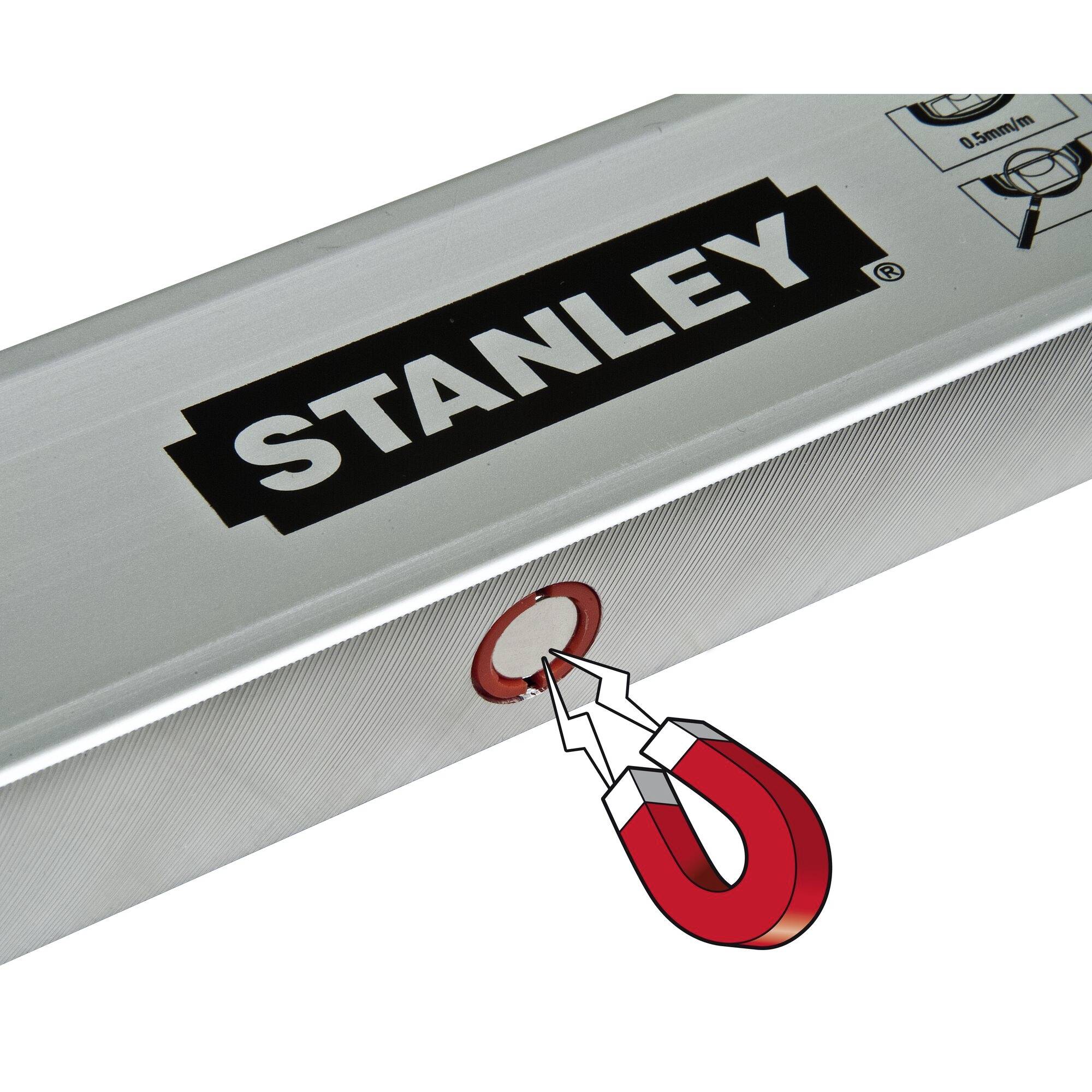 Spirit level with 'STANLEY' logo, aluminium casing and hook, which highlights the magnetic property.