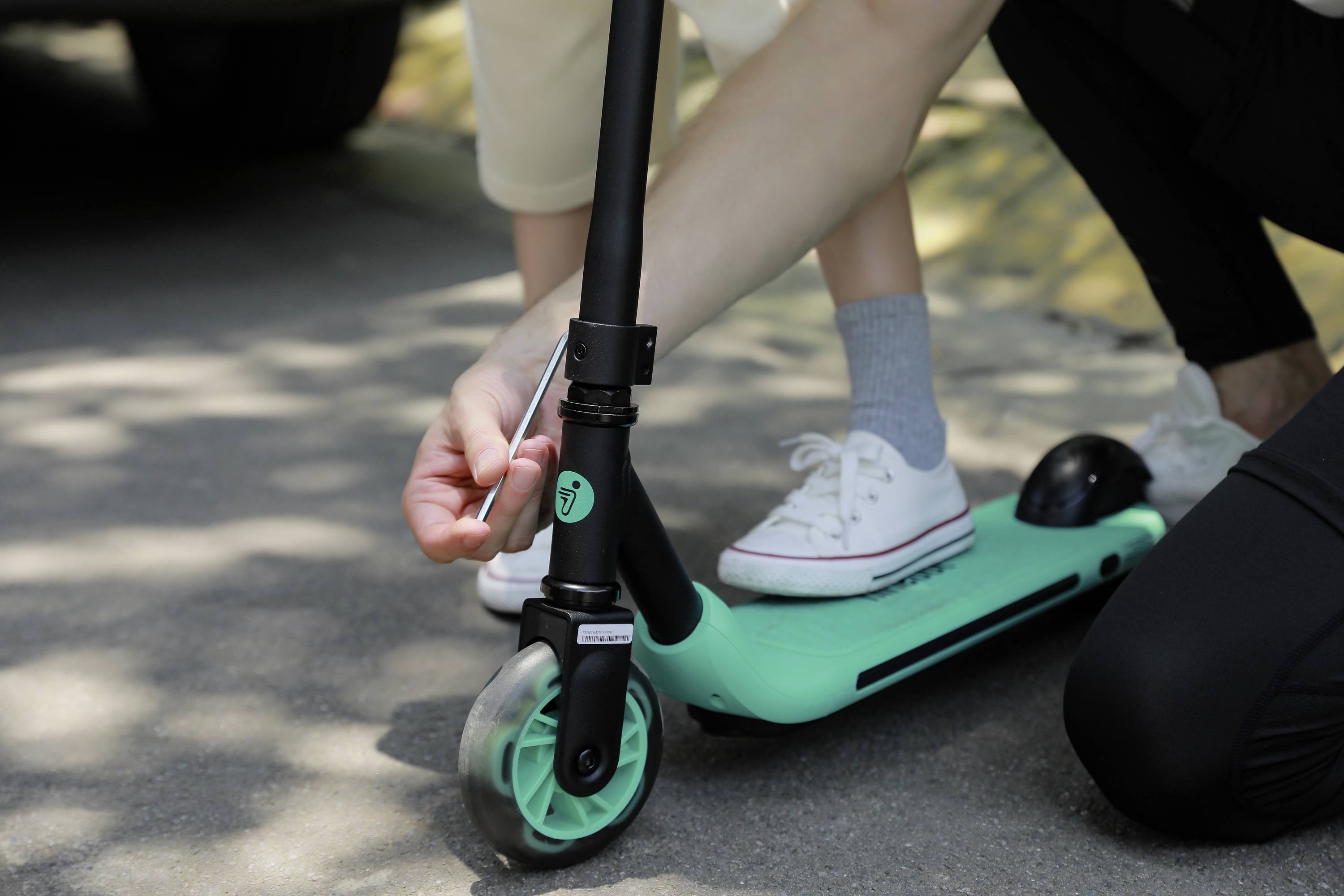 Best Segway A6 Kids' Electric Kick Scooter - Gray