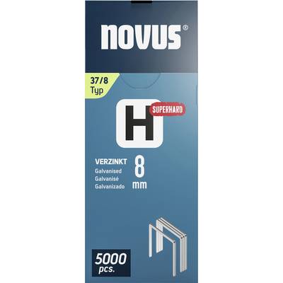 Packaging with label 'Novus', showing staples Type 37/8, superhardened, galvanised, 8 mm. 5,000 pieces. Text in multiple languages.