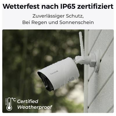 A security camera is mounted on a wall outdoors in the rain, labeled 'Wetterfest nach IP65 zertifiziert,' highlighting weatherproof design.