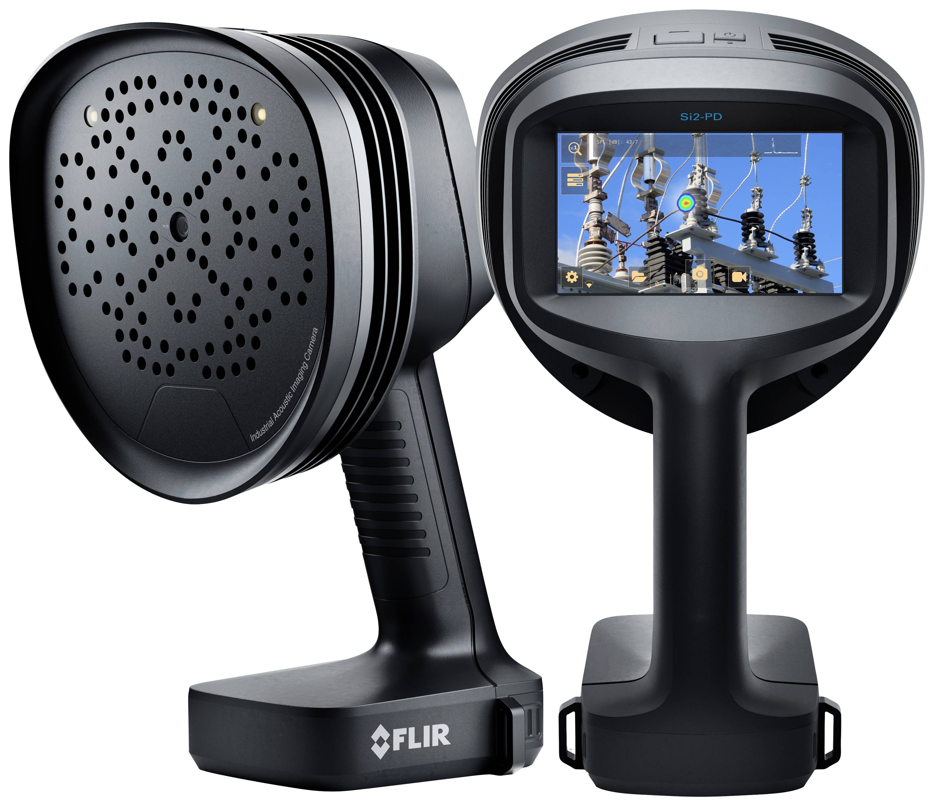 An infrared camera device shows a display image of electrical high-voltage power lines. The device is used for inspections.