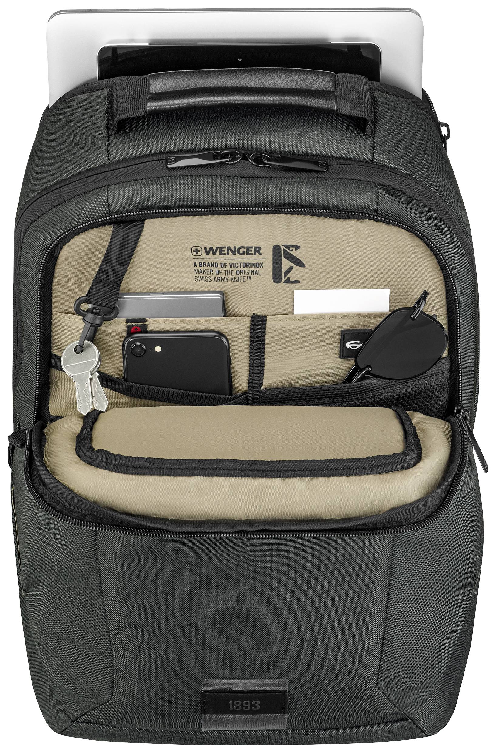 Rucksack with laptop compartment, multiple pockets and sections, filled with smartphone, keys and sunglasses. Wenger logo visible.