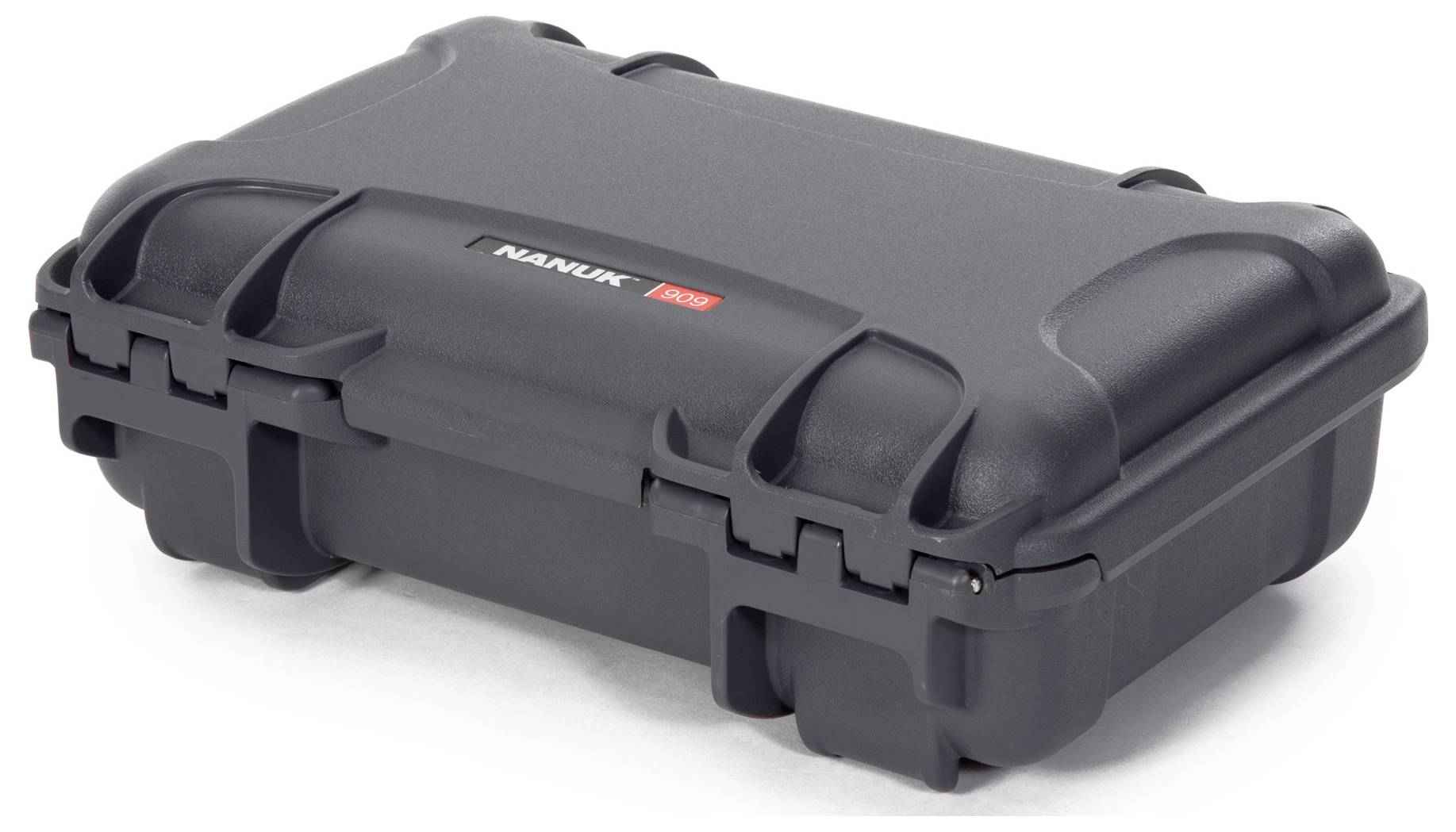 Black, robust suitcase with reinforced corners and a secure locking mechanism, suitable for safe transportation and protection.