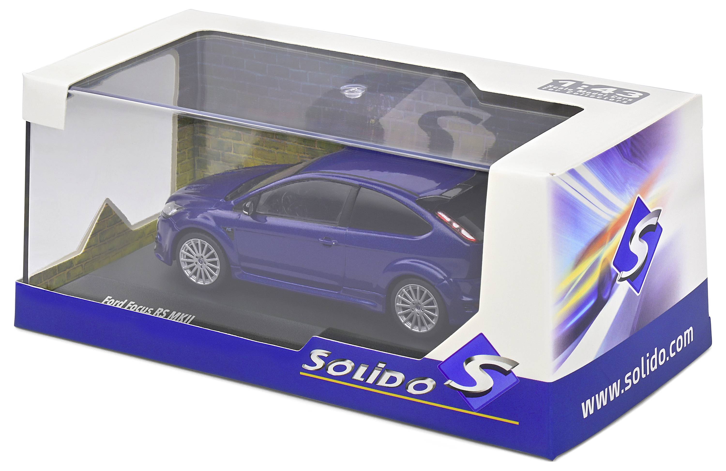Model car 'Ford Focus RS MKII' in blue colour in a transparent packaging with the inscription 'Solido'.