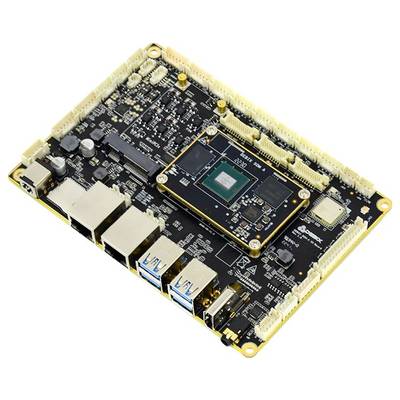 A single-board computer with various interfaces and a central processor chip on a circuit board, suitable for technical applications.